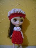vestido e boina